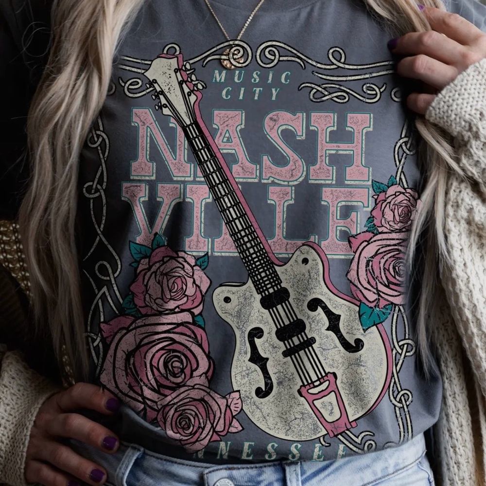 Nashville Graphic  Print Tee Shirt Gray NWT